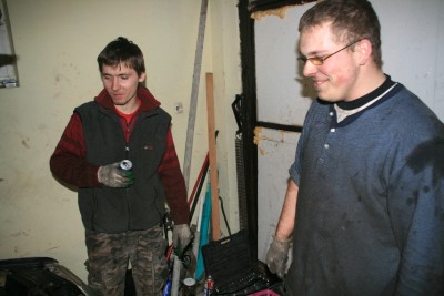 IMG_9455.JPG (383.8 KiB) Przejrzano 6885 razy Godzina 3 w nocy - jak widać wszyscy jeszcze pełni zapału - to szybko mijało :)