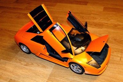 LAMBORGHINIsmall2.jpg