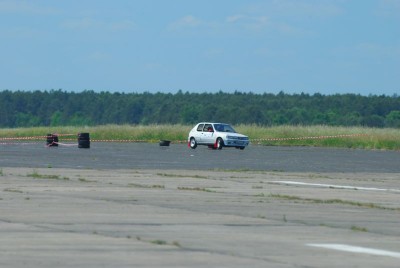 ... i jadą, jadą :D<br />Rally pierwszy raz na trasie :D