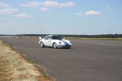 911 z pasami a'la Martini