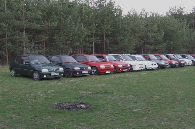 to chyba fabryczny parking peugeota, ale nie jestem pewien ;)