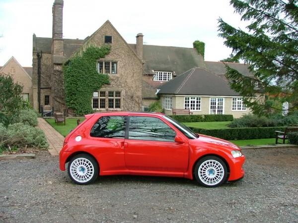 106cosworth001.jpg