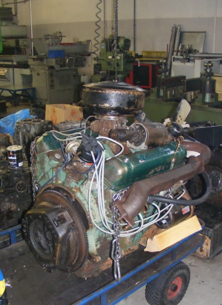 Jest również cały silnik Ford V8 - będzie regenerowany w całości a nawet odpalany u nas