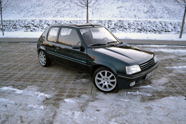 31 205 Forever GTI s.jpg