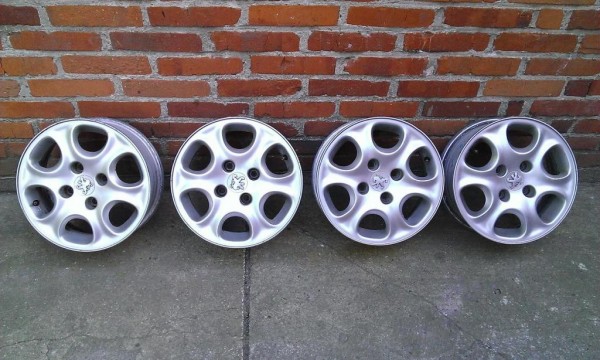 alufelgi.jpg (129.04 KiB) Przejrzano 5834 razy 14"