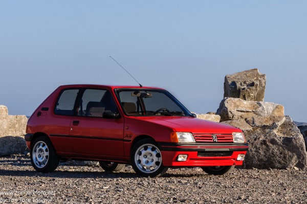 Peugeot 205-7223-X3.jpg