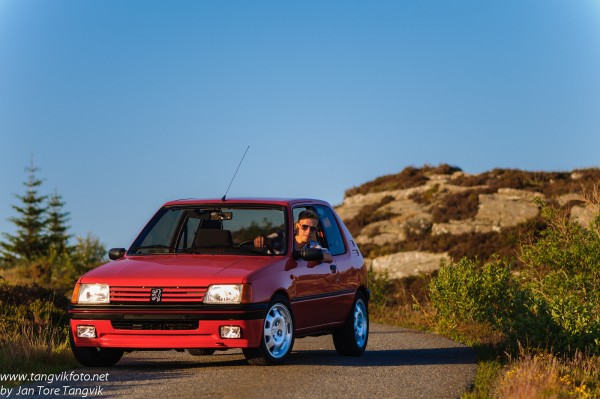 Peugeot 205-7527-X3.jpg