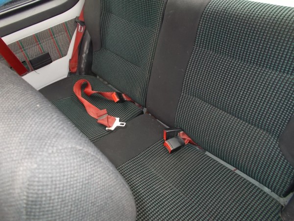 DSCN0801.JPG (505.51 KiB) Przejrzano 7759 razy Kanapa pasuje jako-tako