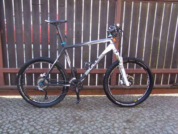 DSC09174.JPG (573.85 KiB) Przejrzano 11167 razy Tak przy okazji, mam takiego cudaka do sprzedania bo przesiadłem się na rower enduro :) 2,5kpln ale dla forumowiczów opuszczę stówkę :)