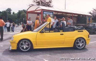 W6MUNMPEIGEOT205JAUNE.jpg
