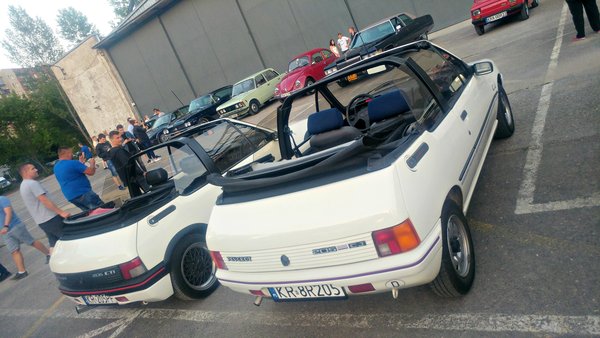 20180607_203704.jpg (1.42 MiB) Przejrzano 10829 razy Krakowskie Klasyki Nocą - Hangar Czyżyny. Obok CJ Józka, który nie ma tematu na forum, a szkoda...