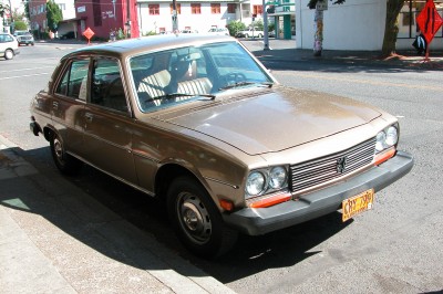 Cars of Portland Peugeot 504.jpg