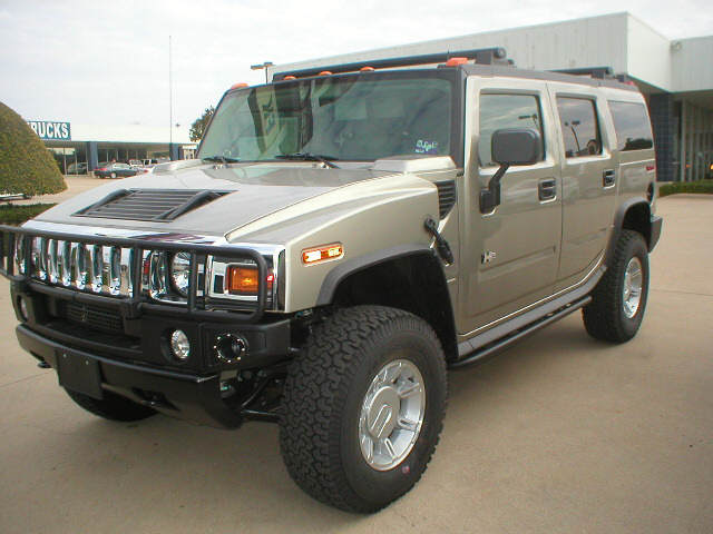 HUMMER H2 Silver.jpg